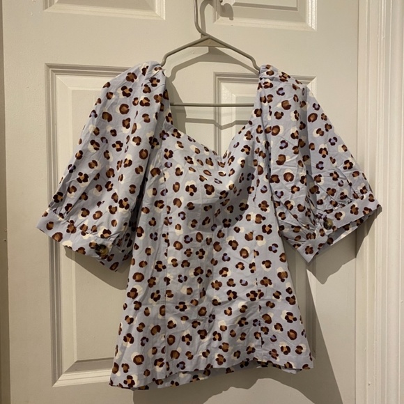 Top - Picture 2 of 2